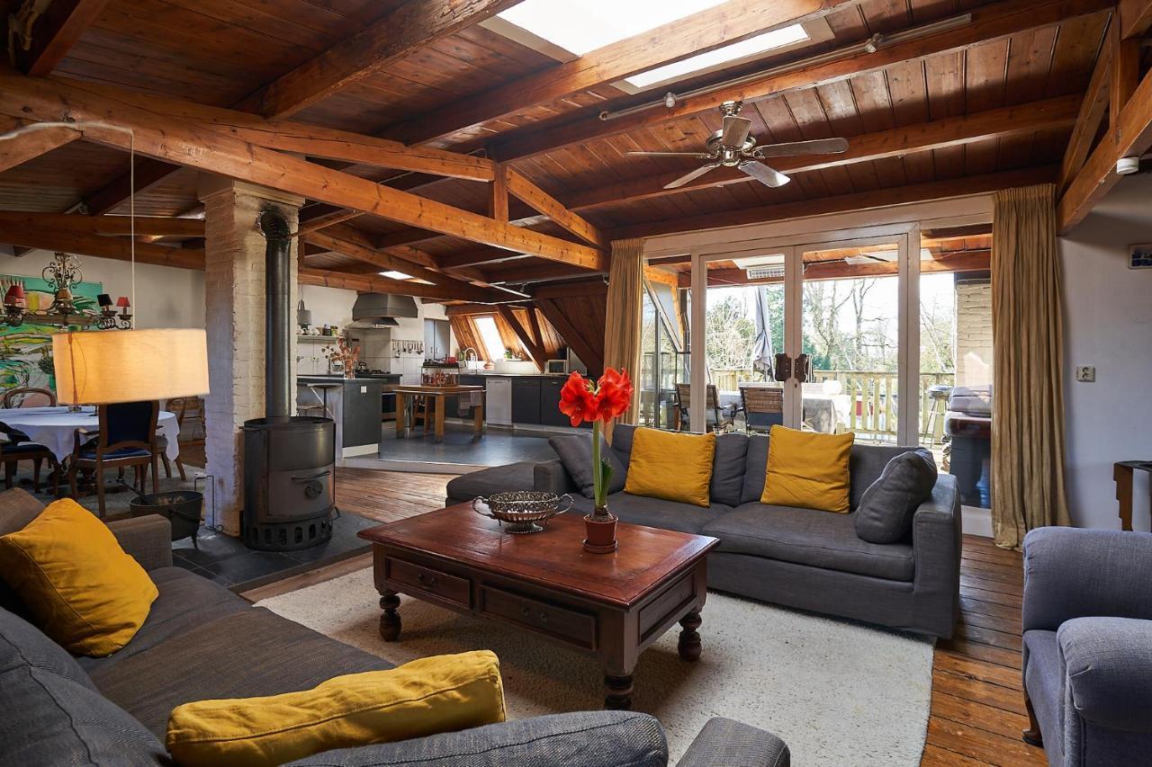 Huis Met De Leeuwenkoppen Dieren Exteriör bild