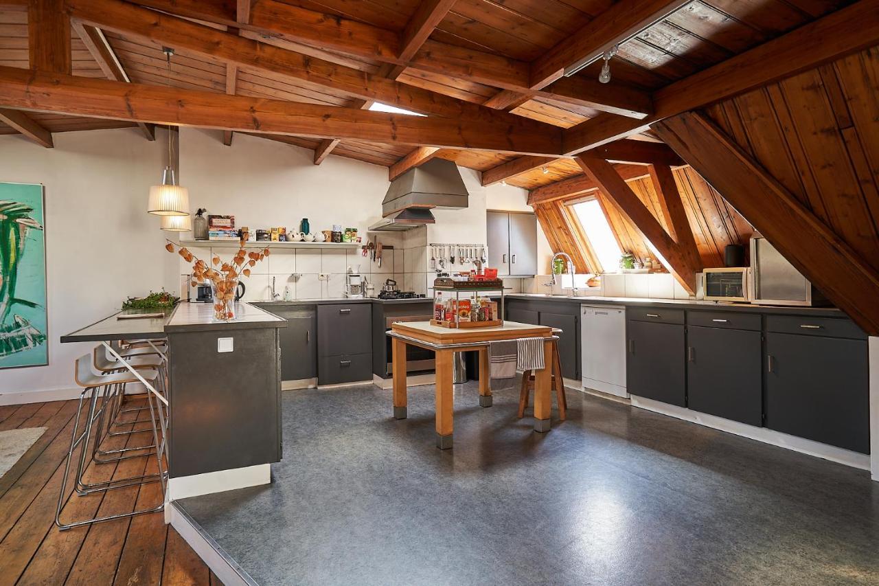 Huis Met De Leeuwenkoppen Dieren Exteriör bild